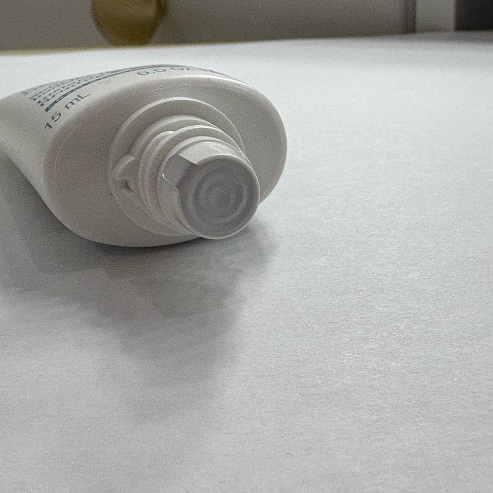 5/$60 Clarins Cryo-Flash Cream-Mask - 15mL - Picture 2 of 2